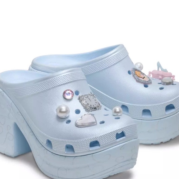 Disney Cinderella 75th crocs - Picture 3 of 3